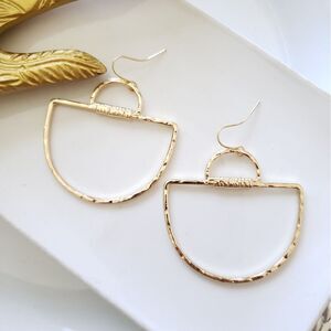 New! Zara Irregular Drop Earrings
